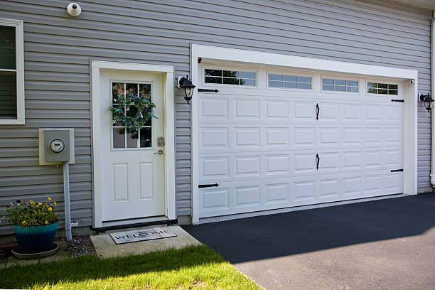 24/7 Emergency Garage Door Panel Replacement experts in Bloomington, IN